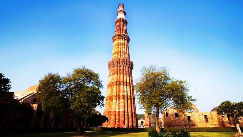 कुतुबमीनार का इतिहास व वास्तुकला Qutab Minar History in Hindi